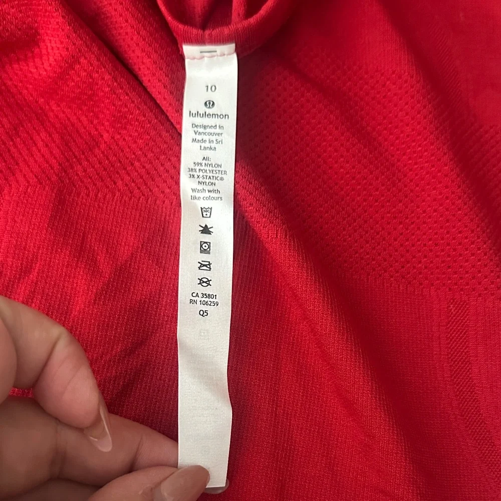 NWT lululemon Swiftly Tech Racerback Tank - RARE Red - Picture 6 of 9